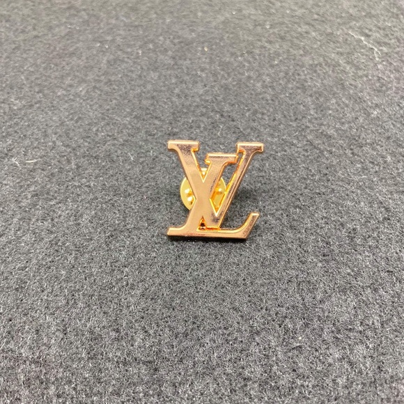 Louis Vuitton Lapel Pin / Tie Pin (rose gold) - Picture 3 of 5